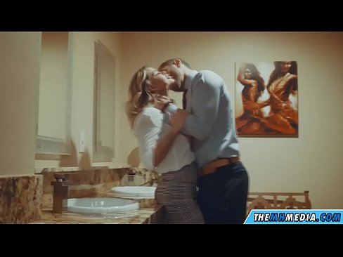 ❤️ As in busty blonde jo ferliedt yn in iepenbier toilet ❤❌ Fucking video  op fy.porn33.top ❌